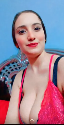 نودز مصري منقبه كيوت جسمها مربرب تصور لعشيقها في البيت وهي عريانه ملط تفرجيه ع بزازها العسل و كسها ا