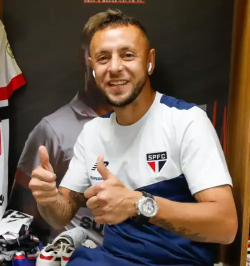 Rafinha, novo coordenador do São Paulo, rejeita discurso de derrota e defende mentalidade vencedora