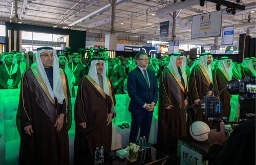 G mm3fnWMBIBEeF?format=jpg.jpg