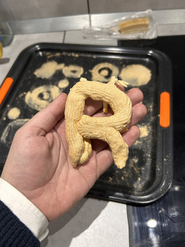 G irDvUWwAAU96y.jpg