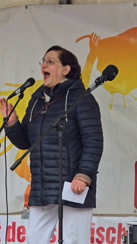 0rzQ89udEzl2VjXA.jpg