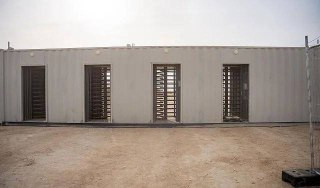 الجيش الإسرائيلي يعلن استكماله إنشاء "مجمّع تفتيش" للمارّين من معبر رفح.

- يُسمح بمغادرة 150 شخصًا يوميًا ودخول 50 فقط، وأعضاء لجنة التكنوقراط لن يدخ...