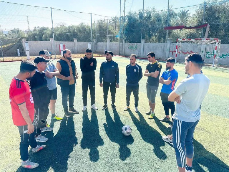 بعد عامين من حرب الإبادة، يعود فريق نادي بيت لاهيا الرياضي إلى أرض الملعب من جديد، مستأنفًا تدريباته بروح متجددة وإصرار لا ينكسر، استعدادًا لخوض منافس...