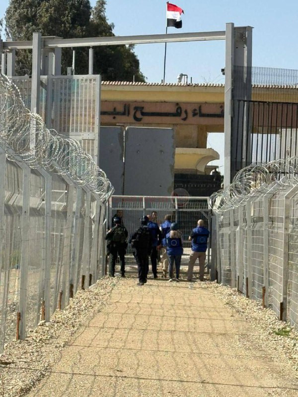 صورة نشرها الإعلام العبري من معبر رفح في هذه الأثناء...