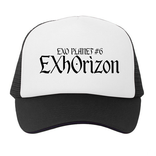 Trucker Hat 03 Black White.jpg