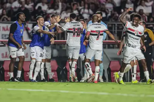Crise superada! São Paulo vence o Santos e sobe na tabela do Paulistão afastando crise!