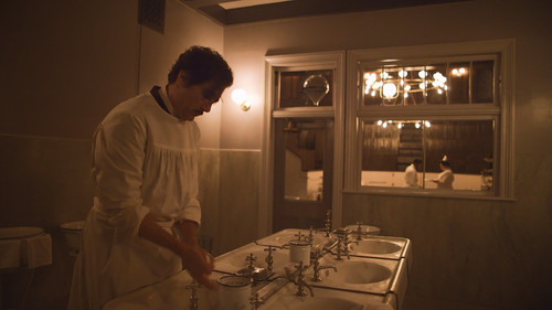 The.Knick.S02E02.You're.No.Rose.1080p.BluRay.CZ EN.DD+5.1.x265.HEVC M.mkv 20260131 183551.631.jpg