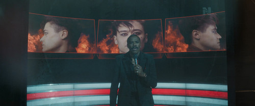 The.Running.Man.2025.2160p.iT.WEB DL.CZ SK EN. DD+5.1.Atmos.DoVi.HDR10+.x265 HONE.mkv 20260201 14403.jpg