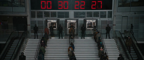 The.Running.Man.2025.2160p.iT.WEB DL.CZ SK EN. DD+5.1.Atmos.DoVi.HDR10+.x265 HONE.mkv 20260201 14393