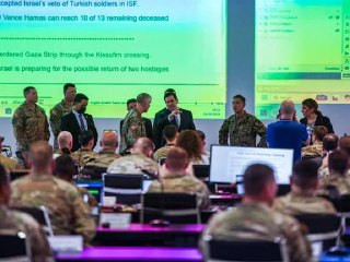 12 عضواً في الكونغرس الأمريكي وجهوا رسالة لوزيري الحرب والخارجية الأمريكيين، أعربوا فيها عن استيائهم من غياب أي دور لمسؤولين فلسطينيين في مركز التنسيق...