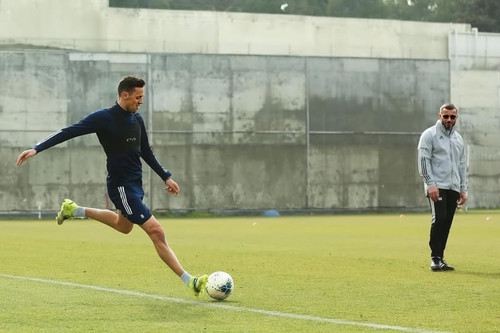 597812939 1388511999307102 579122741416510847 n.jpg?stp=dst jpg p180x540 tt6& nc cat=108&ccb=1 7& nc.jpg