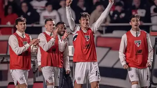 Dinenno confirma saída do São Paulo e já acerta detalhes para novo clube no exterior