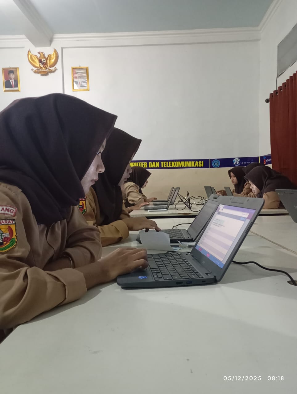 Suasana Ujian di Kelas