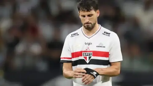 Calleri promete superação no São Paulo em 2026: "Estamos prontos para a volta por cima!