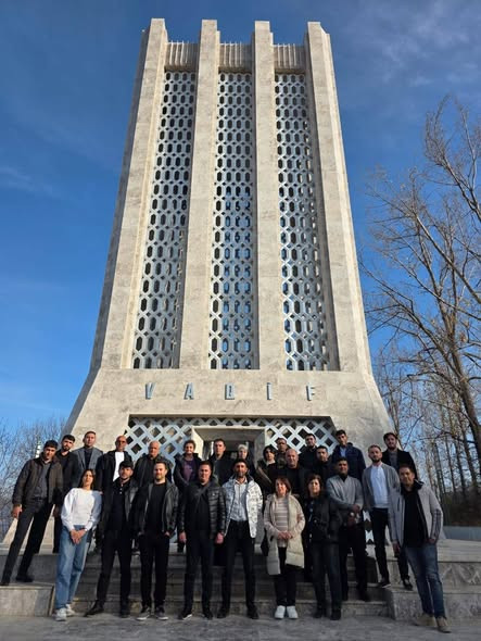 597707933 1451112513340623 2507631452684415389 n.jpg?stp=dst jpg s590x590 tt6& nc cat=108&ccb=1 7& n.jpg