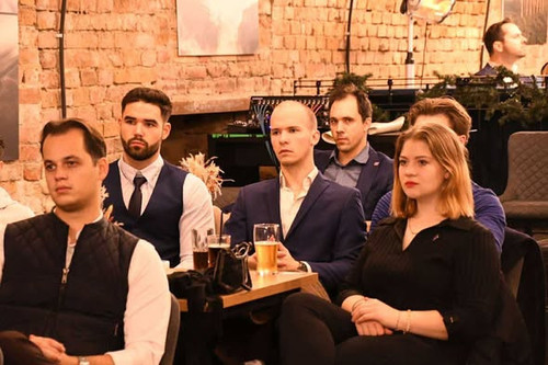 596808322 1395732971917478 7788217190696931140 n.jpg?stp=dst jpg s590x590 tt6& nc cat=107& nc cb=99b.jpg