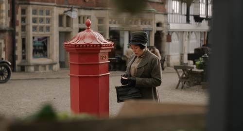 Wicked.Little.Letters.2023.1080p.BluRay.x265.10bit.DTS ADE.mkv 20251210 232414.913.png