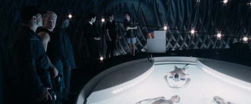 Minority.Report.2002.2160p.UHD.BluRay.CZ SK EN.DTS HD.MA5.1.DoVi.HDR.x265 E.mkv 20251209 211643.991.jpg