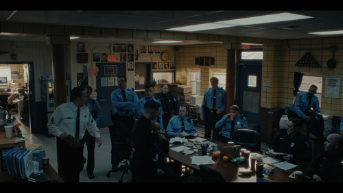 Long.Bright.River.S01E01.These.Girls.2160p.PCOK.WEB DL.CZ EN.DD+5.1.DoVi.HDR.H.265 RAWR.mkv 20251210.jpg