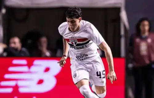 Lucca festeja título da Copa do Brasil Sub-20 e revela ansiedades sobre o salto ao profissional do São Paulo