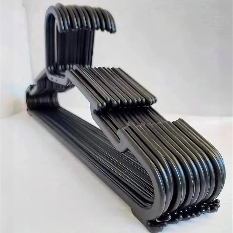 Kit 50 Cabide Adulto Preto Reforçado Organizador Combate