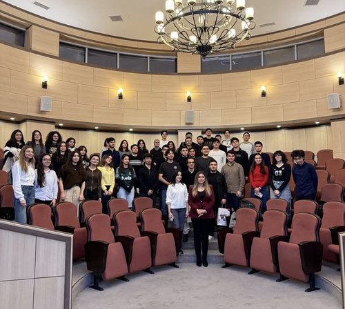 596097286 1229737762669129 5275826675968994893 n.jpg?stp=cp6 dst jpg s590x590 tt6& nc cat=103&ccb=1 .jpg