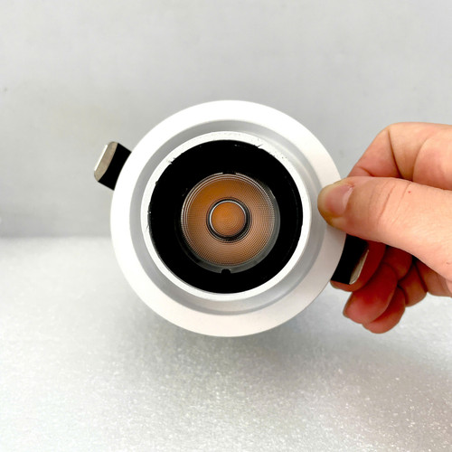 den downlight am tran chieu diem spotlight led philips inside idl1008 led8ww 8w d75 3000k xoay 360 d.jpg