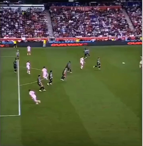 Rl1NOrT0 ySkFAlT.jpg