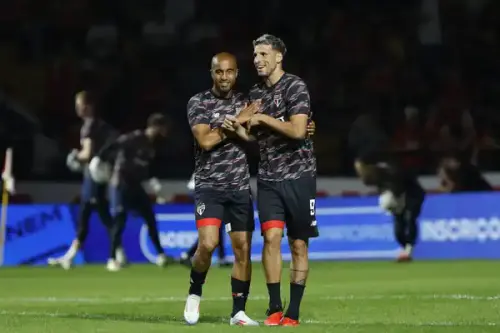 Lesões pesam para Lucas e Calleri, que falam sobre desafios e esperanças no São Paulo de 2026