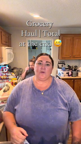 SADnq6hqPrXKpPTZ.jpg