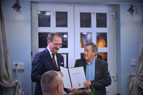 615140832 1456597482486878 8806700924716338312 n.jpg?stp=dst jpg s590x590 tt6& nc cat=105&ccb=1 7& n.jpg