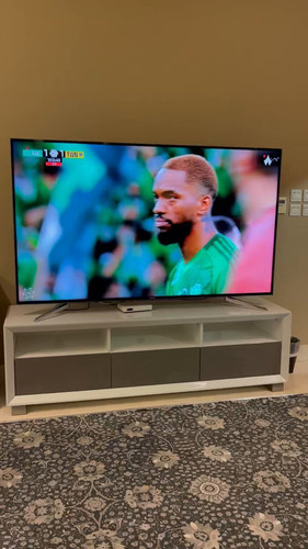 Z98tYVuMgbVtq Vc.jpg