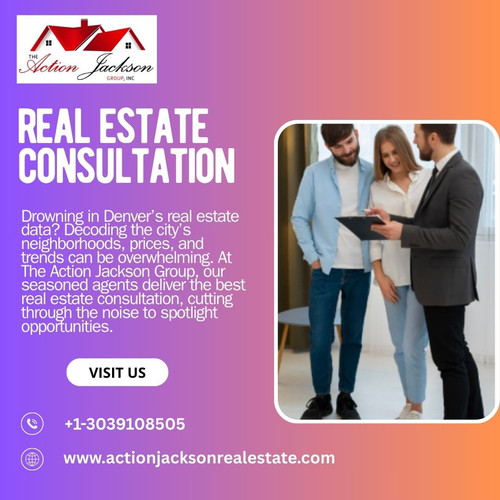 Hermosa casa luminosa con ventanales, amplio patio, cochera para dos autos y piscina. Ubicación estr.jpg