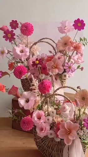 U2 v3SnMAJtCR6mq.jpg