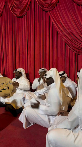 tHtFs5EBABQez5Ji.jpg