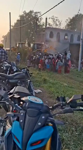 JAP7bl0rdhvY J P.jpg