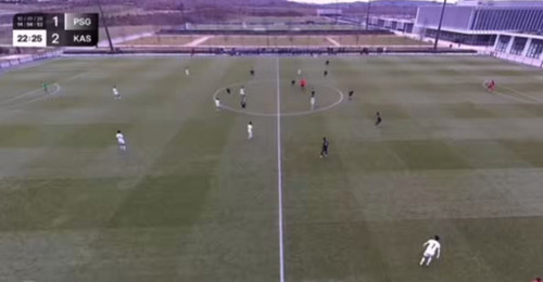 E LZxbDHht1KM2Un.jpg