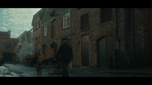 Agatha.Christies.Seven.Dials.S01E01.Bundle.of.Love.1080p.NF.WEB DL.CZ EN.DD+5.1.Atmos.HDR.x265 My.mk