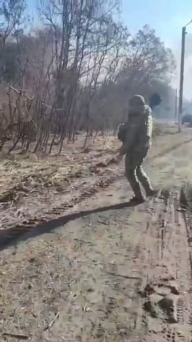 P1 RhHbgJ0fdnTXI.jpg