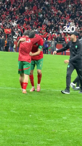 brahim diaz and achraf hakimi share an emotional moment v0 ZmpmamVnM3F0aGRnMVpIKyq8bsQRO9j4NddaLeyHQ.jpg