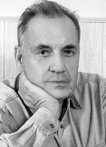 G r9tS4bIAAV125?format=jpg.jpg