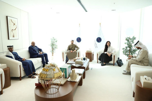 G rtCRNbQAAMLJP.jpg