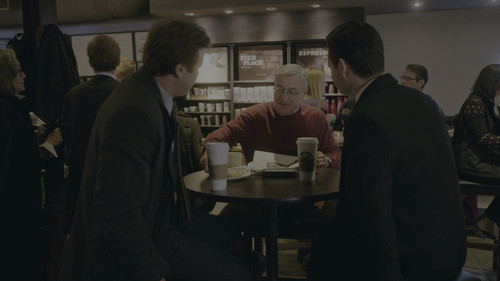 The.Intern.2015.2160p.HMAX.WEB DL.DDP5.1.DV.HDR.H.265.DUAL CYPHER 002.jpg