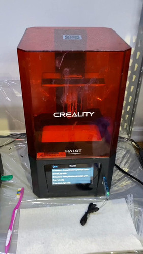 CWIUzlgE UUUhkVa.jpg