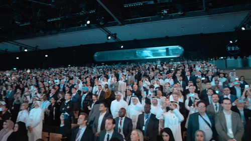 NBvYHBxZXs 4CX F.jpg