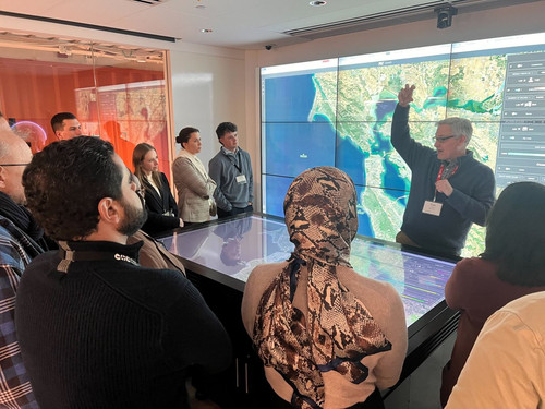 G pXDatXwAAR1ar?format=jpg.jpg