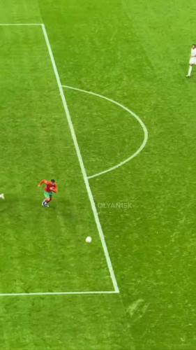 QGMQqb4EB6fgZ zI.jpg