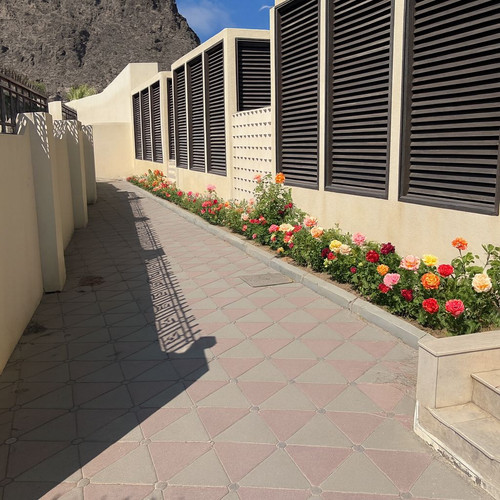 G rmkZZbQAI5Qy1?format=jpg.jpg