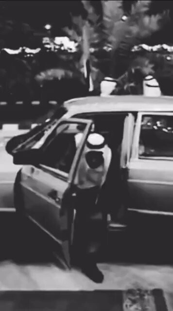 0r2jlQQ Ryi8DyV .jpg