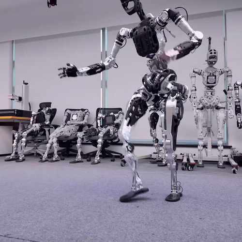 ApEBv4rafGUav J1.jpg